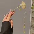 Eleganter goldener chinesischer Haarpfeil mit Fächer-Charm und Ginkgoblatt-Anhängern - Goldener Fächer (8# Haarnadel)