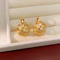 Eleganti orecchini a clip a sfera cava intrecciata placcati in oro 18k per orecchi senza buco - Oro