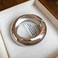 Brazalete de bisagra de metal grueso con acabado plateado premium y diseño de lujo minimalista - Estilo Plateado Pulido Grueso (70#) / Plateado
