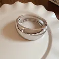 Brazalete metálico plateado pulido grueso para mujer en estilo minimalista - Estilo Plateado Pulido Grueso (76#) / Plateado