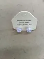 Pendientes de flores de cristal lila con agujas de plata en tarjeta de pantalla - Estilo de poste de pendiente de plata / Dorado (Púrpura)
