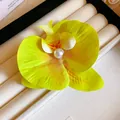 Pince à cheveux orchidée en tissu jaune vif avec un détail de perle délicate - 6# Pince à bec de canard - Style Phalaenopsis jaune vif
