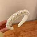 Serre-tête baroque élégant en velours blanc avec perles blanches dégradées pour femmes - Style Perle Beige-Type 2