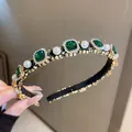 Cerchietto vintage di lusso con pietre preziose verde smeraldo e perle bianche eleganti - Perla con Strass Verde