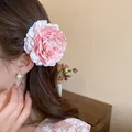 Eleganter übergroßer rosa Stoffrosen-Haarclip für süßes, feminines Seitenstyling - Rosa (33#)