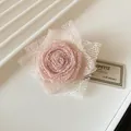 Eleganter hellrosa Stoff-Rosen-Haarclip mit zarten Spitzendetails für einen feenhaften Look - Rosa Gazeblume Perle (42#)