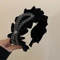 Elegante cerchietto in velluto nero arricciato con dettagli in cristallo argento - Velluto Nero con Strass