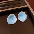 Elegante Ohrstecker mit hellblauem und weißem Emaille-Marmor und silbernem Rand - 46# Irregular Round Smudge Style / Blau/Weiß/Silber