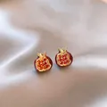 Primo piano di eleganti orecchini a lobo a melograno rossi con placcatura in oro e cristalli. - 11# Stile Melograno Multi-Seme (Oro Rosso)