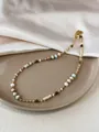 Collar de perlas y conchas de colores hecho a mano con elegantes detalles dorados - Estilo 2 (HN5784)