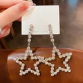 Boucles d'oreilles pendantes en forme d'étoile avec strass et tige en argent - Style Étoile Strass (HE1697) / Pack de 1 paire / Étoile à Cinq Branches en Zirconium
