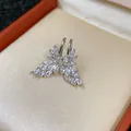 Dettaglio del polsino per l'orecchio a farfalla in argento con zirconi luccicanti - 1# Stile Ala di Farfalla (WE5661) - Argento - Singolo