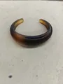 Minimalist Maillard brown gradient acrylic open cuff bracelet with ribbed texture detail - Textured Style / Coffee