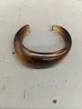 Fashionable Maillard brown acrylic irregular open cuff bracelet with tortoiseshell texture - Oval Design / Coffee