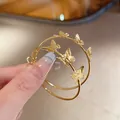 Élégantes créoles dorées ornées de charms papillons détaillés et de finitions raffinées - Style Créole Papillon (23#)