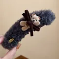Pinza de pelo banana gris de peluche con osito y lazo de terciopelo marrón - Gris oscuro