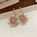 Boucles d'oreilles élégantes à pampilles en zircon avec perles et perles de cristal rose - Style Gland Dense en Perles