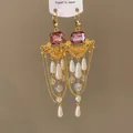 Goldene Quastenohrringe im Vintage-China-Stil mit lila Steinen und Perlen für Damen. - Ohrschnalle Stil (28)