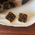 Vintage Maillard style square stud earrings featuring a flocked leopard print texture - Diamond / Gold