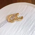 Pendientes de botón metálicos dorados en forma de C con acabado pulido minimalista - Estilo 3# Poste de Pendiente / Diámetro 29mm / Dorado