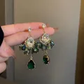 Elegant vintage style emerald green teardrop dangle earrings with zircon accents for women - Green Teardrop Style (8)