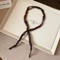 Elegante collana foulard in tessuto marrone stile etnico vintage con perline in legno - Coffee Wood Bead