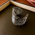 Ασημένιο ανοιχτό βραχιόλι με σχέδιο φτερών πεταλούδας, κομψό μεταλλικό κόσμημα - Σχέδιο Πεταλούδα (37#) / Ασημί