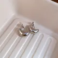 Orecchini a cerchio irregolari a forma di C in metallo argento minimalista - Cerchio a C Asimmetrico Semplificato (53#) / Argento