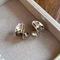 Eleganti orecchini a cerchio a forma di C multistrato irregolari con finitura argento lucido - Cerchio a C Multistrato Irregolare (54#) / Argento