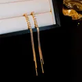 Eleganti orecchini lunghi dorati con nappe e accenti di zirconi cubici brillanti - Quadrato Oro Placcato Oro Vero (56#)