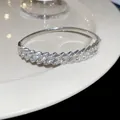 Silver-colored 18k gold plated geometric bangle with sparkling pavé zircon stones - Twisted Chain Style (9)