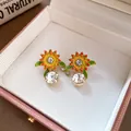 Elegante Sonnenblumen-Ohrhänger mit großen Kristallanhängern und floralem Emaille-Finish - Sonnenblume Emaille mit Kristall (68#)