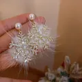 Exquisite winter snowflake pearl stud earrings with rhinestones and white faux fur - Pom Pom Snowflake Pearl Style (18#)