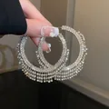 Orecchini a cerchio in argento con strass oversize e nappe di cristallo a cascata - Stile Cerchio Circolare Con Nappina in Strass Argentato