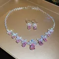 Elegante set di gioielli con cristalli rosa a goccia e collana dal design floreale lucente. - Luxury Floral Jewelry Set / Rosa