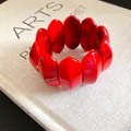 Pulsera ancha de acrílico jaspeado rojo para mujer accesorio de moda llamativo - Estilo de Cuenta Redonda de Mármol (10#) / Rojo