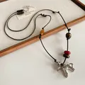 Stijlvolle paardenhanger ketting met houten kralen op een verstelbaar zwart koord sieraad - Houten Kraal Zilver Paard Stijl (54#)