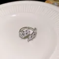 Elegant silver-colored open ring featuring sparkling marquise zircon wing design for women - Leaf Style (5253222784066) / Silver