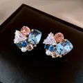 Orecchini vintage con pietre preziose multicolori blu e rosa e perle raffinate - Blu-Rosa
