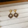 Elegante Vintage Maillard-Stil Rautenohrringe mit braunem Harz und Gold-Details - 21# Silberner Ohrstecker-Stift - Gold Kaffee