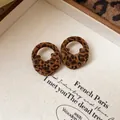 Vintage Maillard Leopard-Print-Resin-Ohrringe mit hypoallergener Silbernadel für Damen-Modeschmuck - 31# Silberne Nadel - Braun - Rund