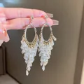 Elegante goldene böhmische Quastenohrringe mit funkelnden Kristalltropfen und Fransen - 15# Silber Ohrringpfosten-Gold Strass Quaste
