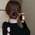 Elegante fermaglio per capelli in stile cinese con coniglio e perle rosse - Bastoncino Rosso Coniglio Carattere Fu Luminoso (HH2400)