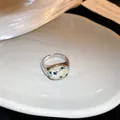 Elegante anillo de plata geométrico vintage con una pieza central ovalada moteada negra - Plateado (25#)