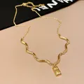 Elegante collana a catena ondulata placcata in oro con ciondolo a lingotto unico - 41# Collana-Mini Lingotto d'Oro (Placcato in Oro Vero)