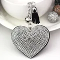Portachiavi a forma di cuore in ecopelle con strass scintillanti e nappina nera - Argento + Base Nera Strass Bianco