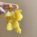 Eleganti orecchini a nappa con petali di tessuto giallo e perline per un look floreale. - Stile Nappa in Tessuto a Grappolo di Fiori (36#) / Giallo