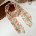 Collana a sciarpa in tessuto con stampa floreale vintage con fiori arancio e rosa - Accessorio da Collo Scarf Floreale Fresco / Rosa-Verde
