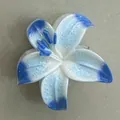 Blue gradient lily flower hair claw clip for elegant summer holiday hairstyles - Blue-White Gradient (Narcissus)
