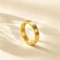 Bague élégante en acier titane plaqué or 18 carats avec gravure de cœur et de chiffres - US 5 / Doré
